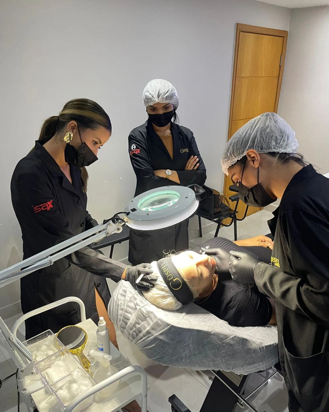 fotos alunos pos estética isax 1